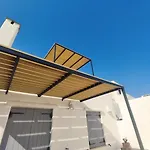Art & בית נופש *